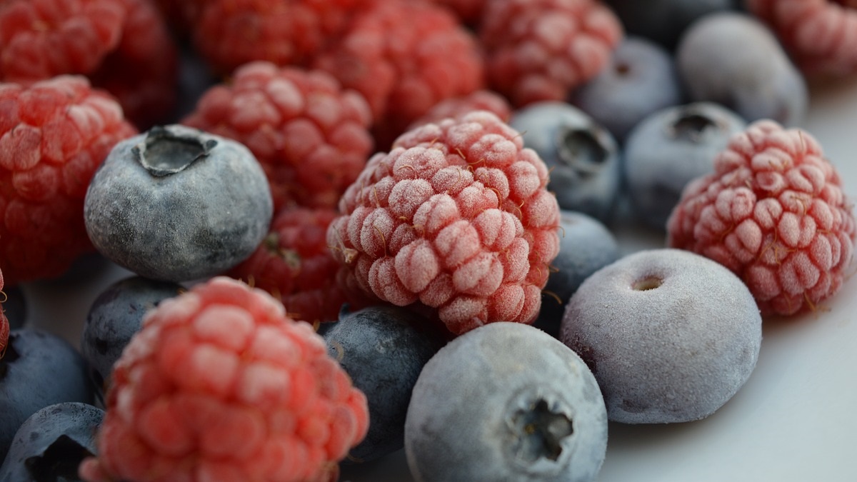 Recubrimiento comestible antimicrobiano para minimizar el riesgo asociado al consumo de fresas y otros frutos rojos congelados.jpg